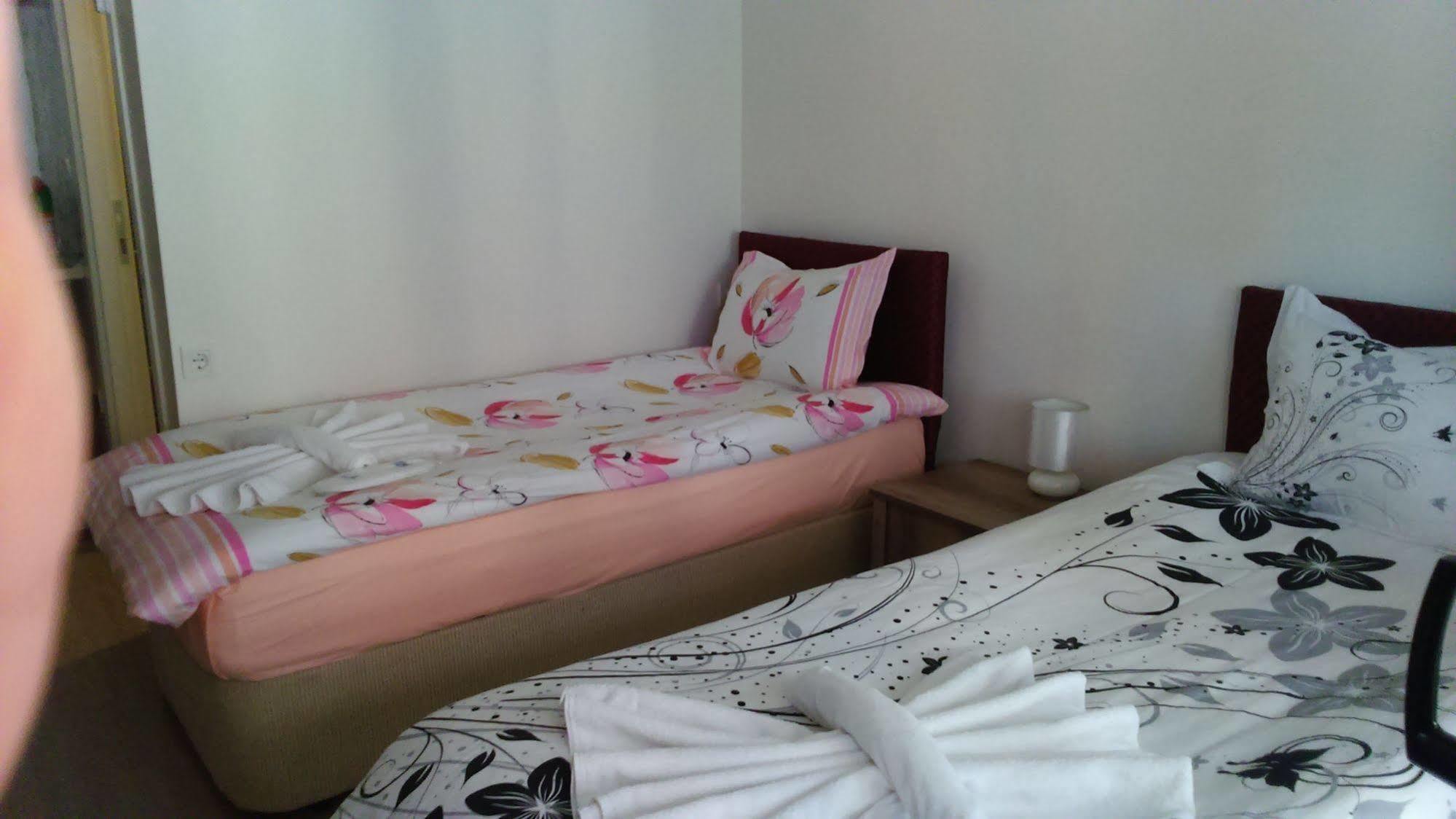 Nelly Guesthouse İstanbul Dış mekan fotoğraf